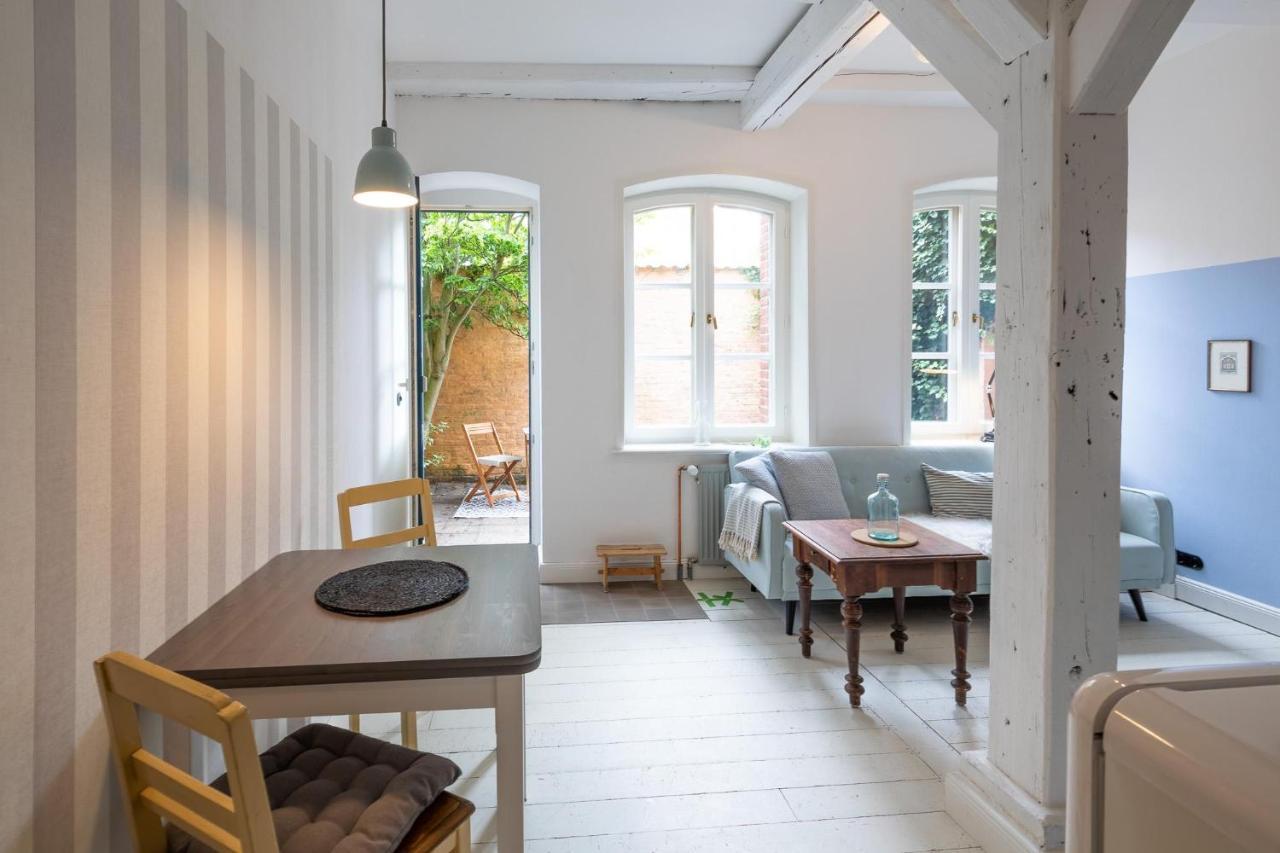Altes Kontorhaus Kajuete Apartment Husum  Luaran gambar